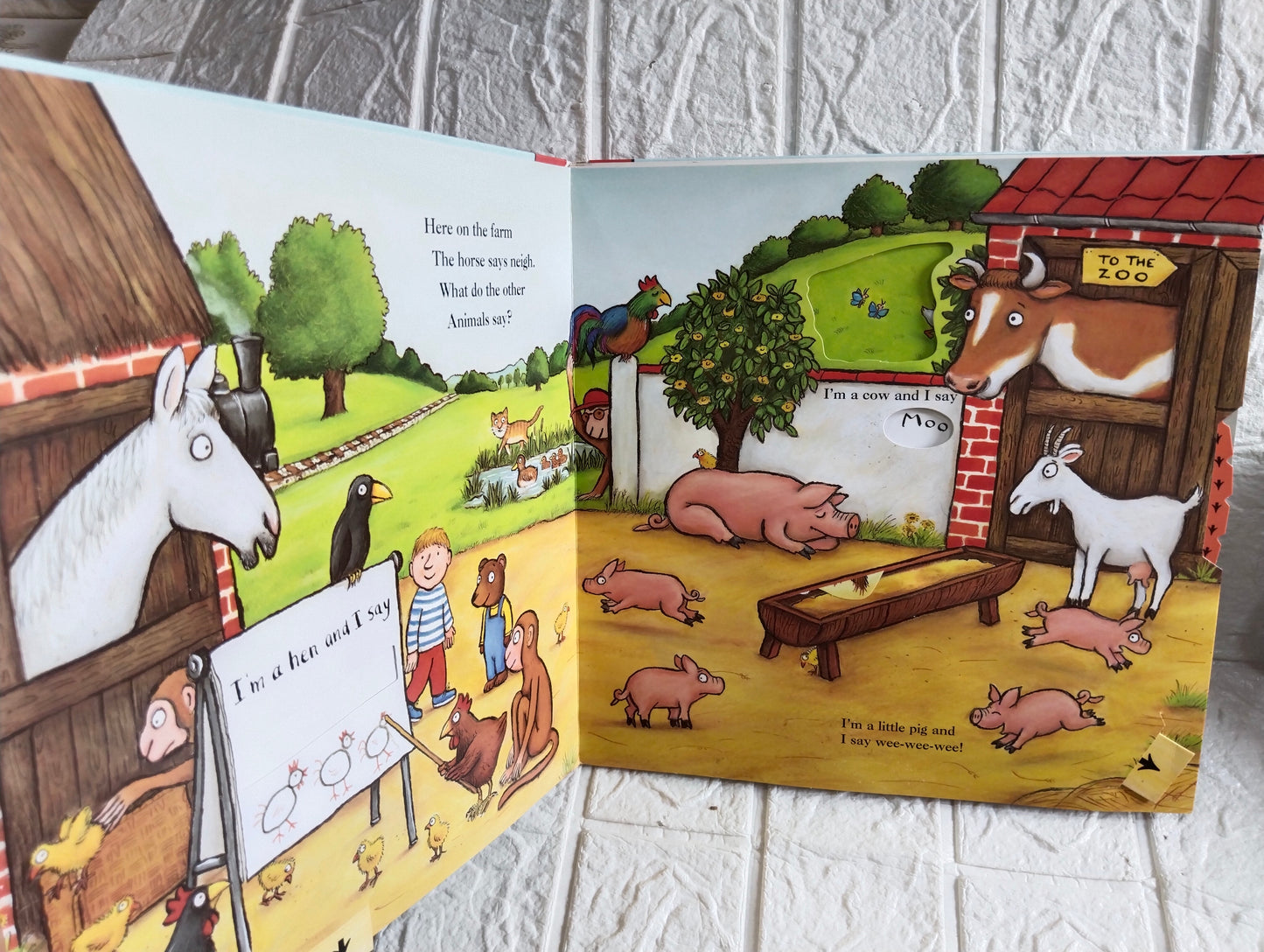 The Tickle Book by Gruffalo