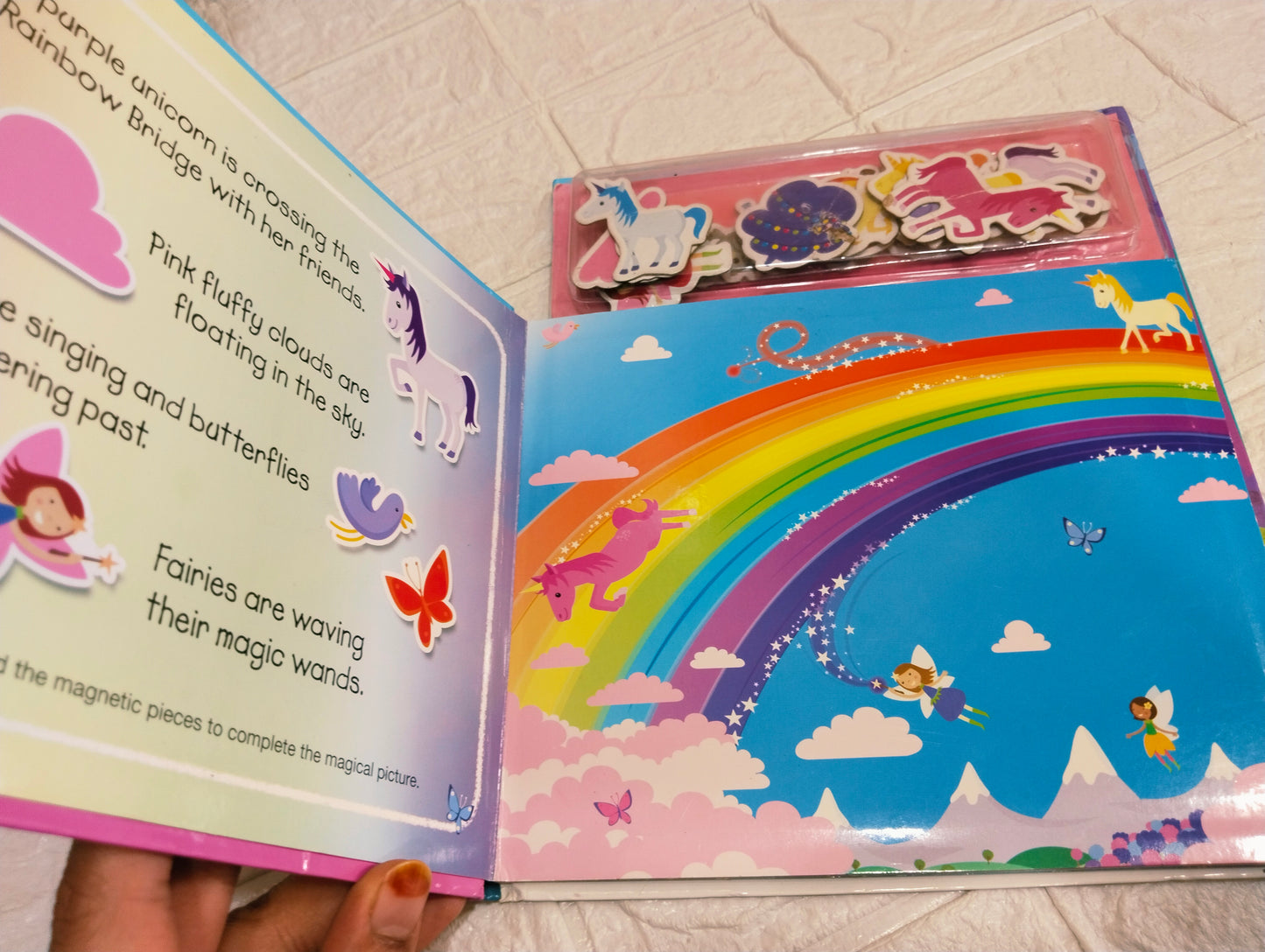 Magical Unicorns (Magnetic Story & Play Scenes)